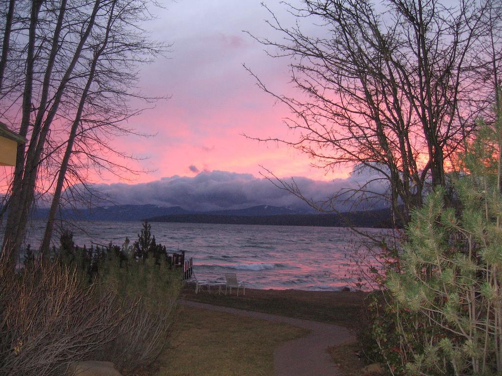 Shore House At Lake Tahoe Bed & Breakfast Tahoe Vista Bagian luar foto